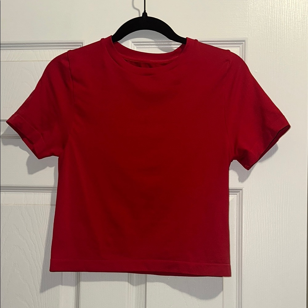 Red Short Sleeve Crop Top